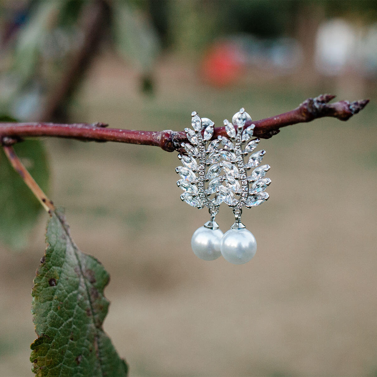 AK Pearl Leaf Silver Earrings With Zircon OUT OF STOCK