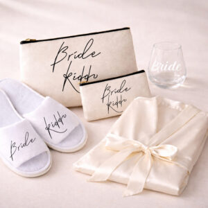 νυφικό σετ προετοιμασίας bride με ρόμπα και αξεσουάρ και προσωποποιηση