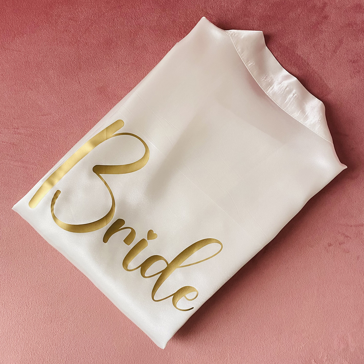 BD Λευκή Νυφική Σατέν Ρόμπα – Bride Gold